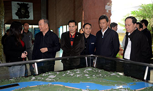 中國法學會會長王樂泉到我館調(diào)研