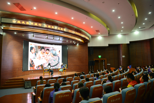 [道德講堂]活動(dòng)回顧:公益友善伴我行 弘揚(yáng)青年正能量