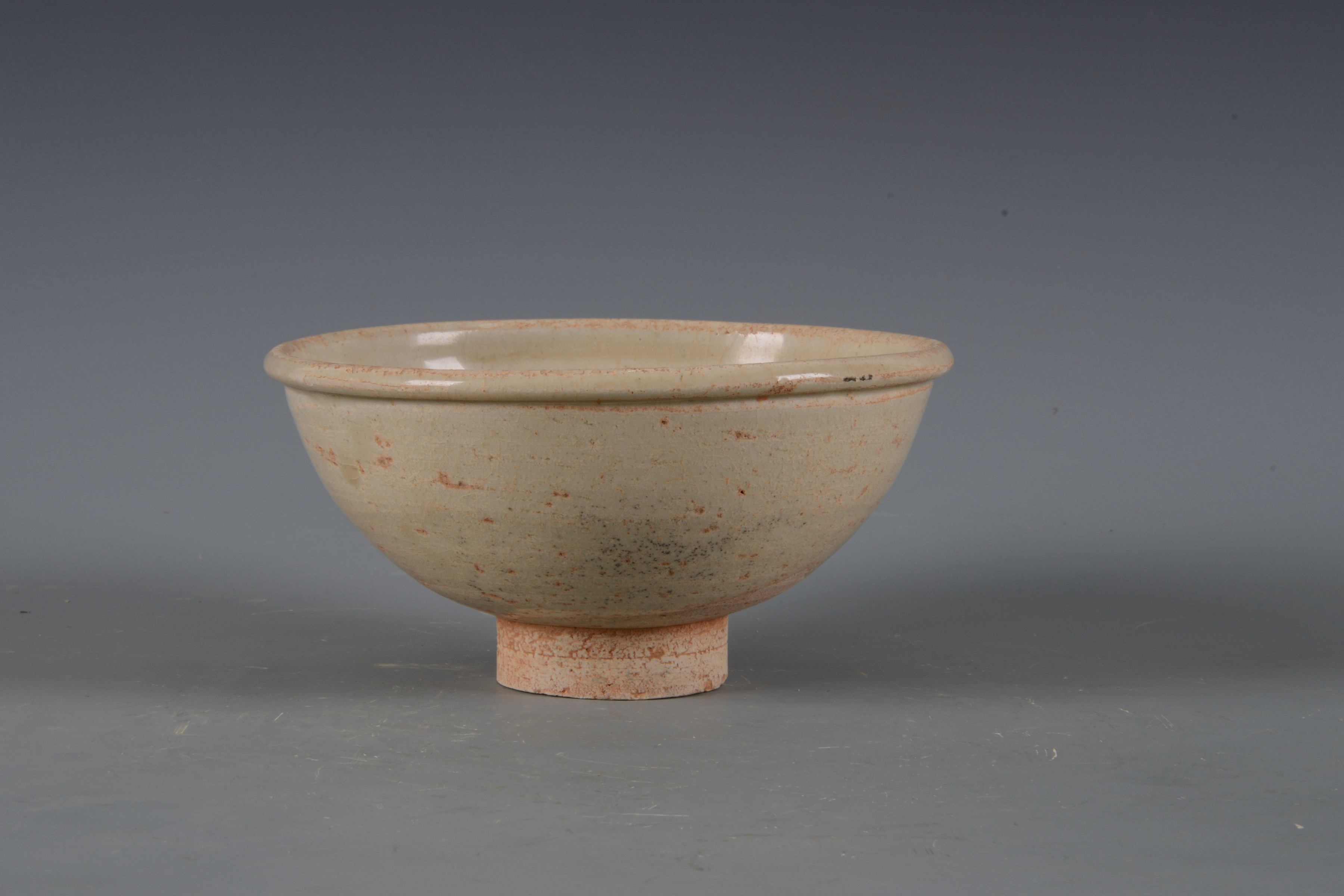 宋青釉深腹瓷碗