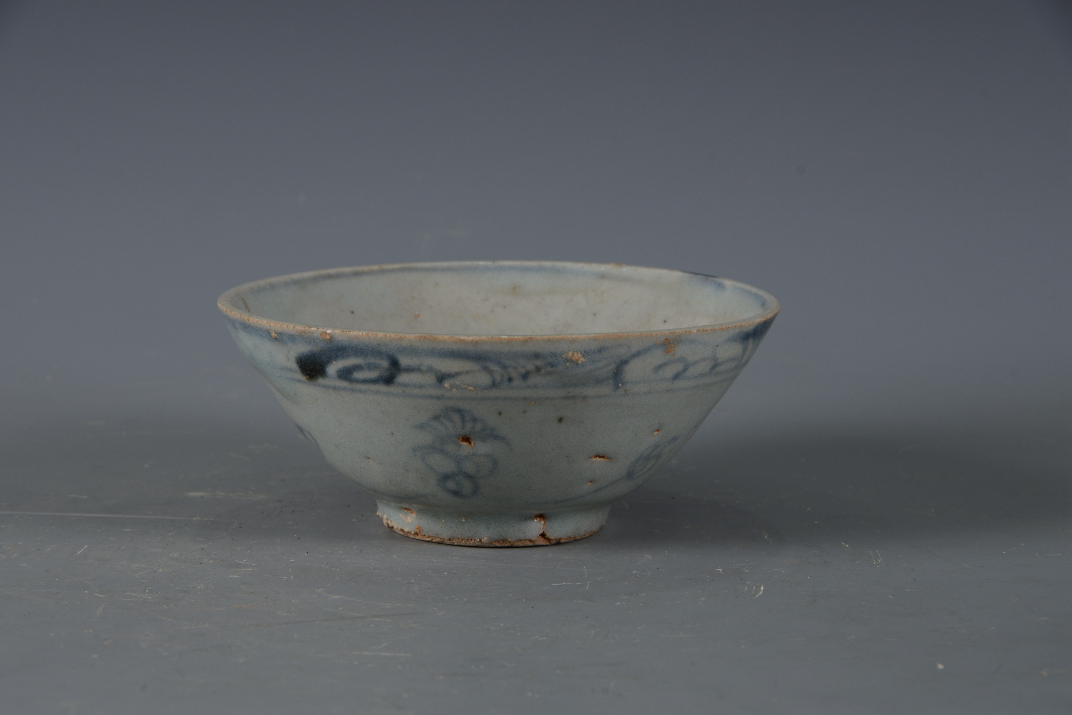 明青花花卉紋碗