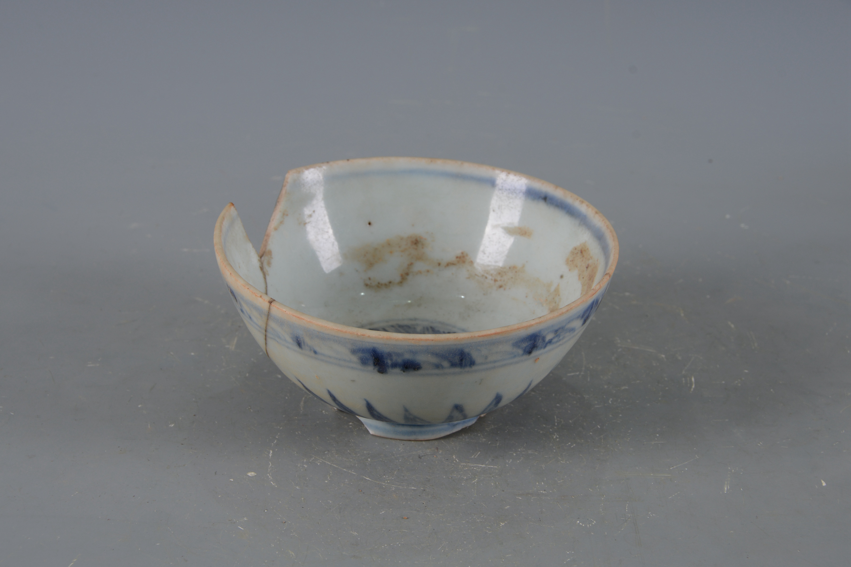 明青花花草紋碗