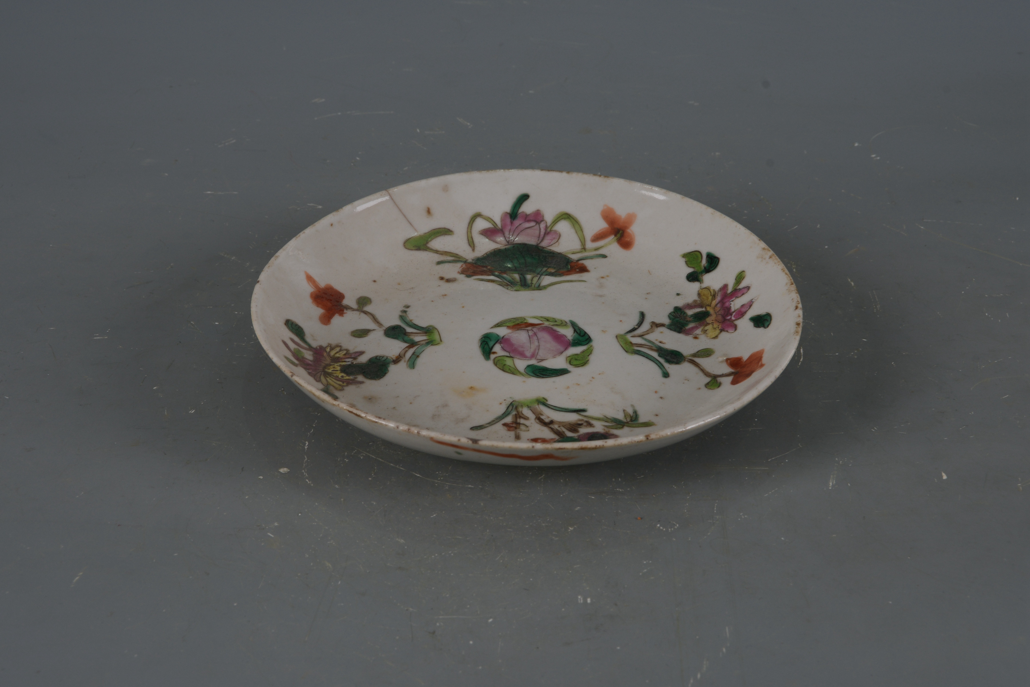 清粉彩花卉紋瓷碟