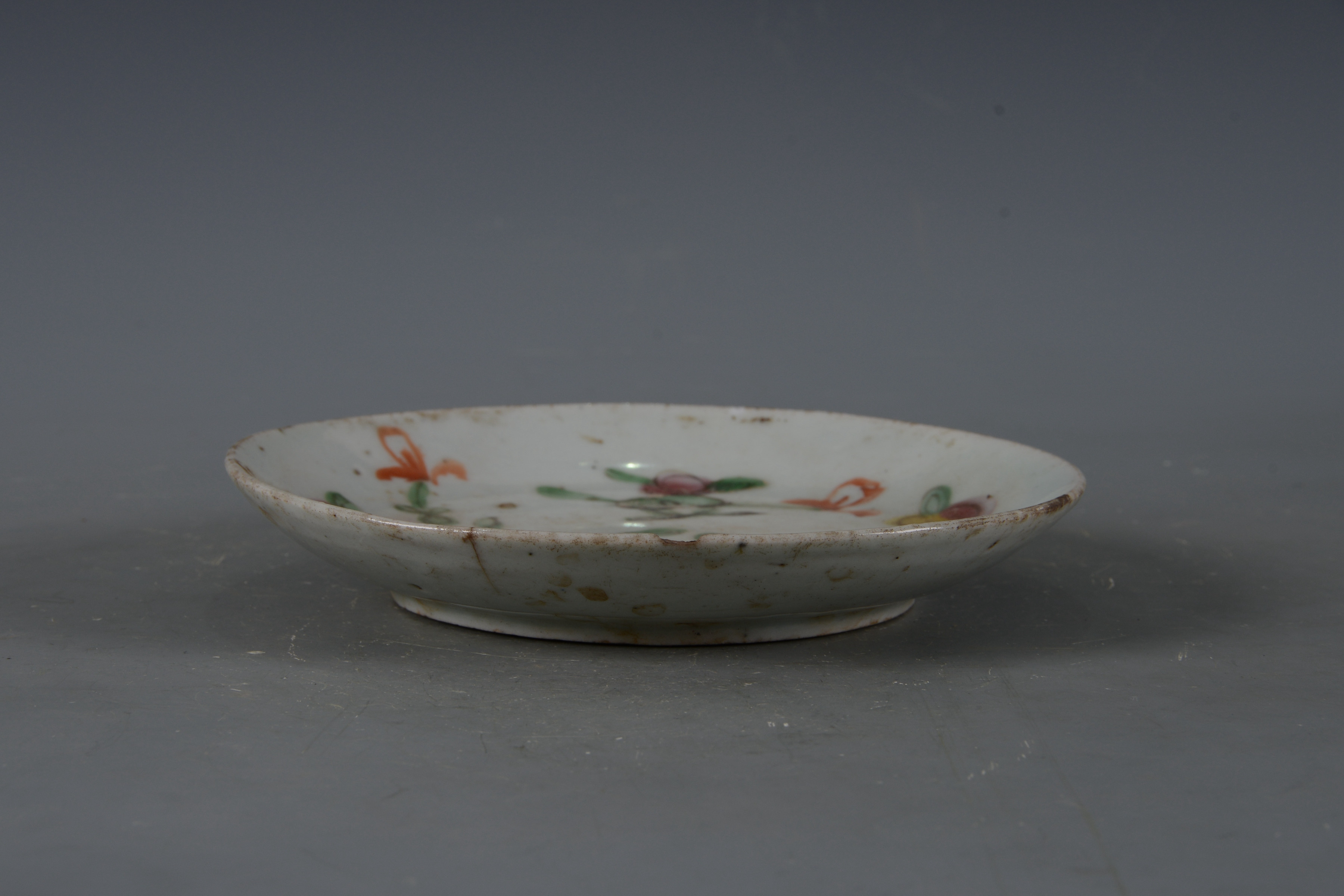 民國粉彩花卉紋瓷碟