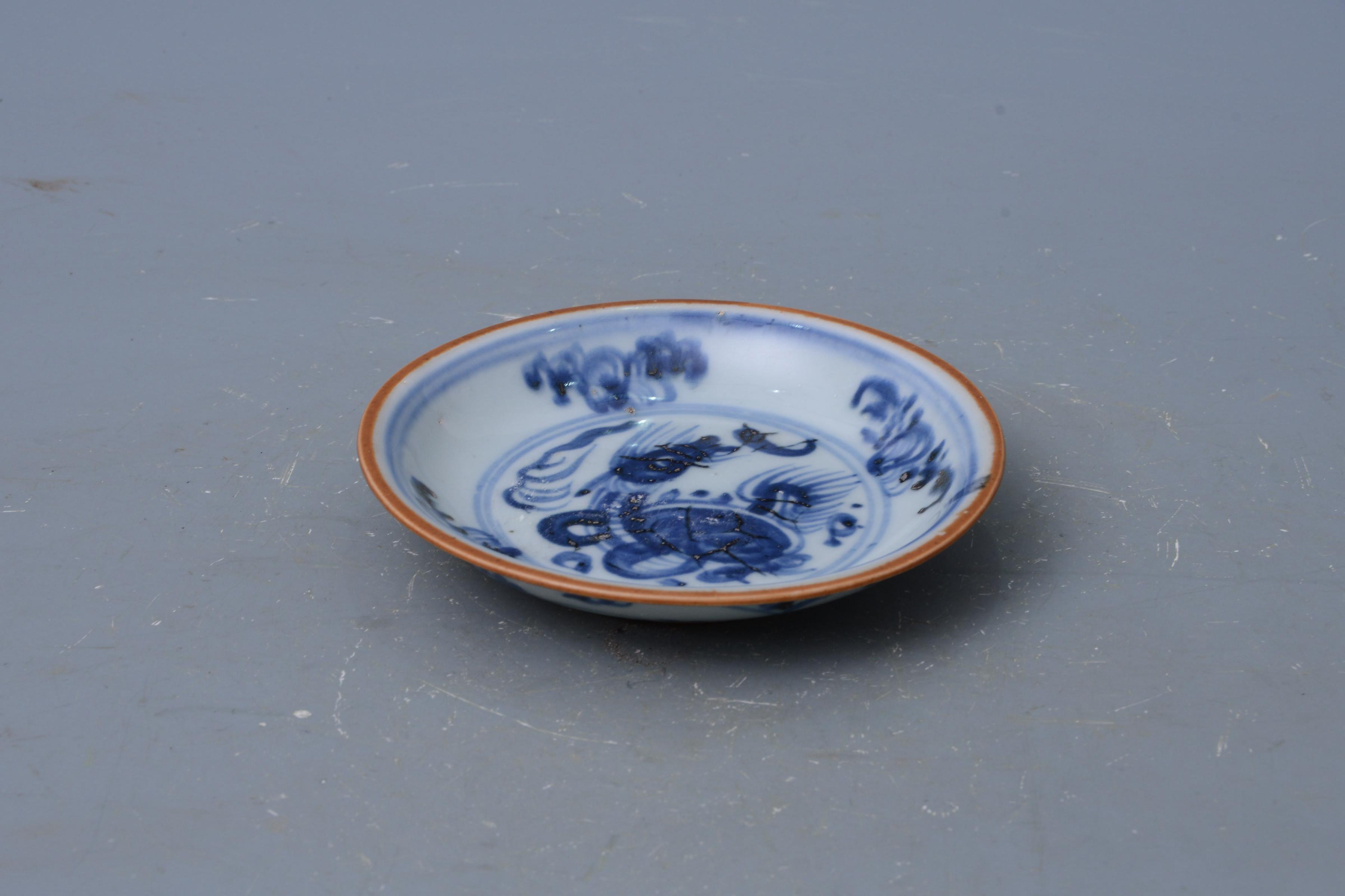 明青花花卉瑞獸紋碟