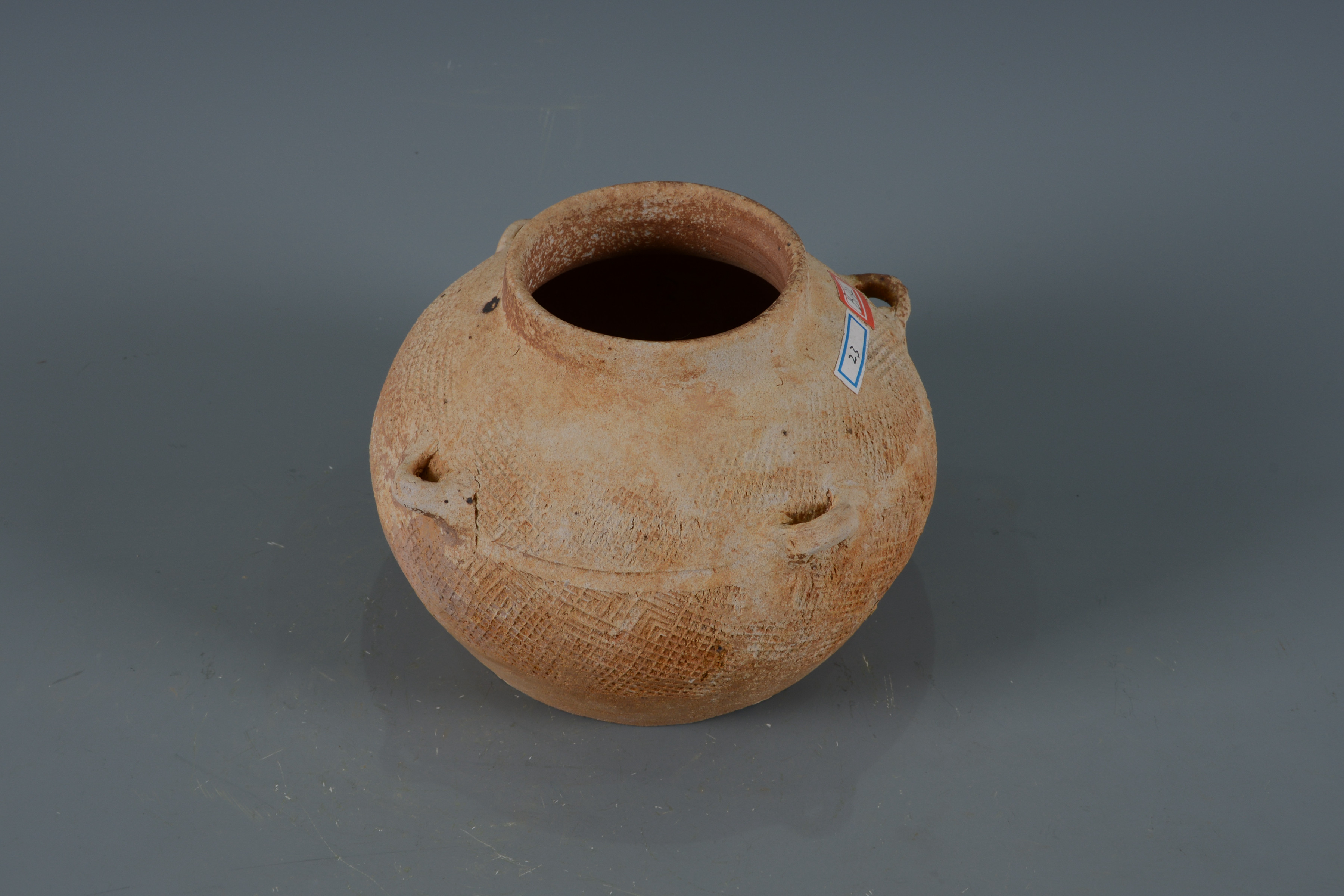 新石器時代四系方格紋陶罐