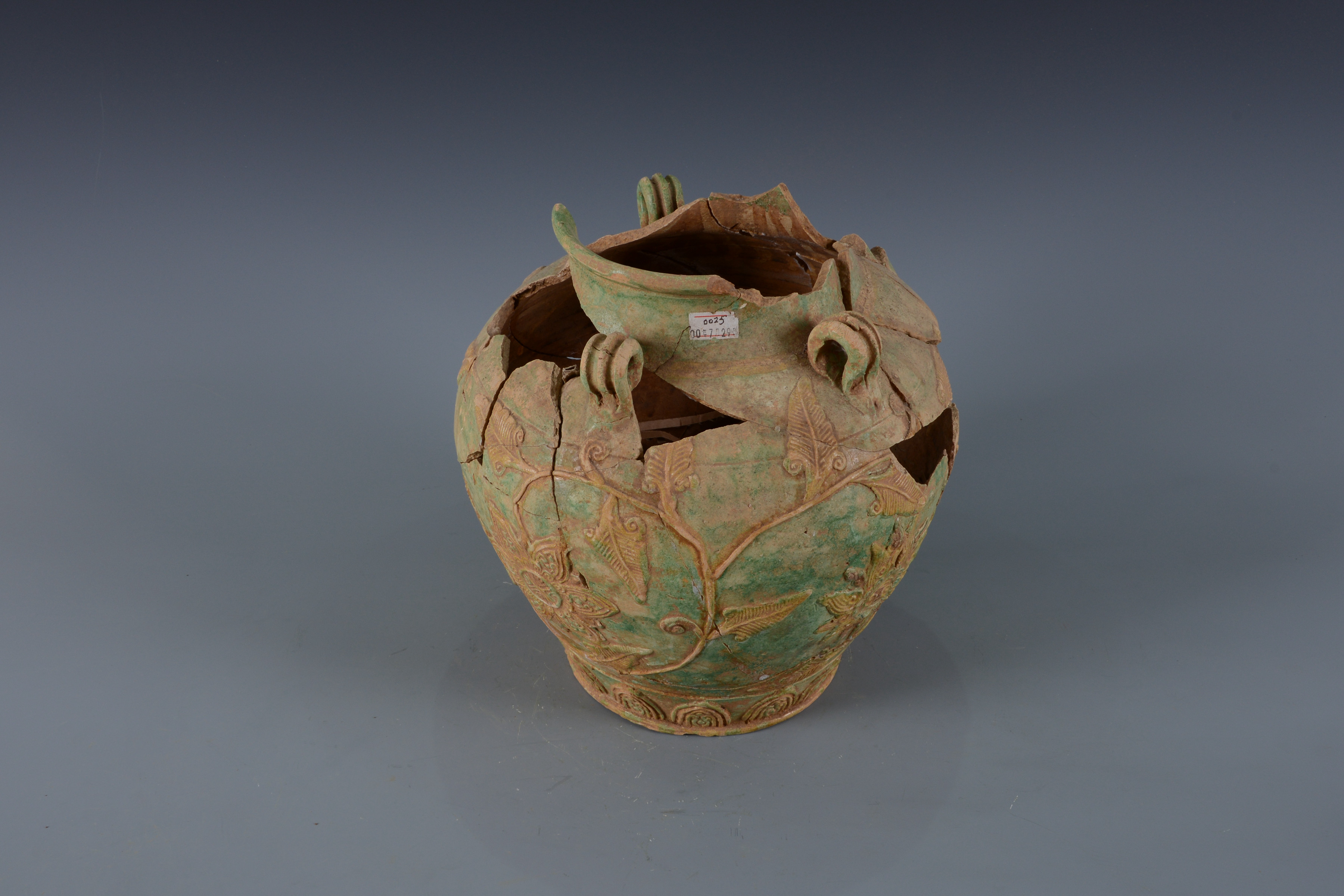 明素三彩花卉紋陶罐