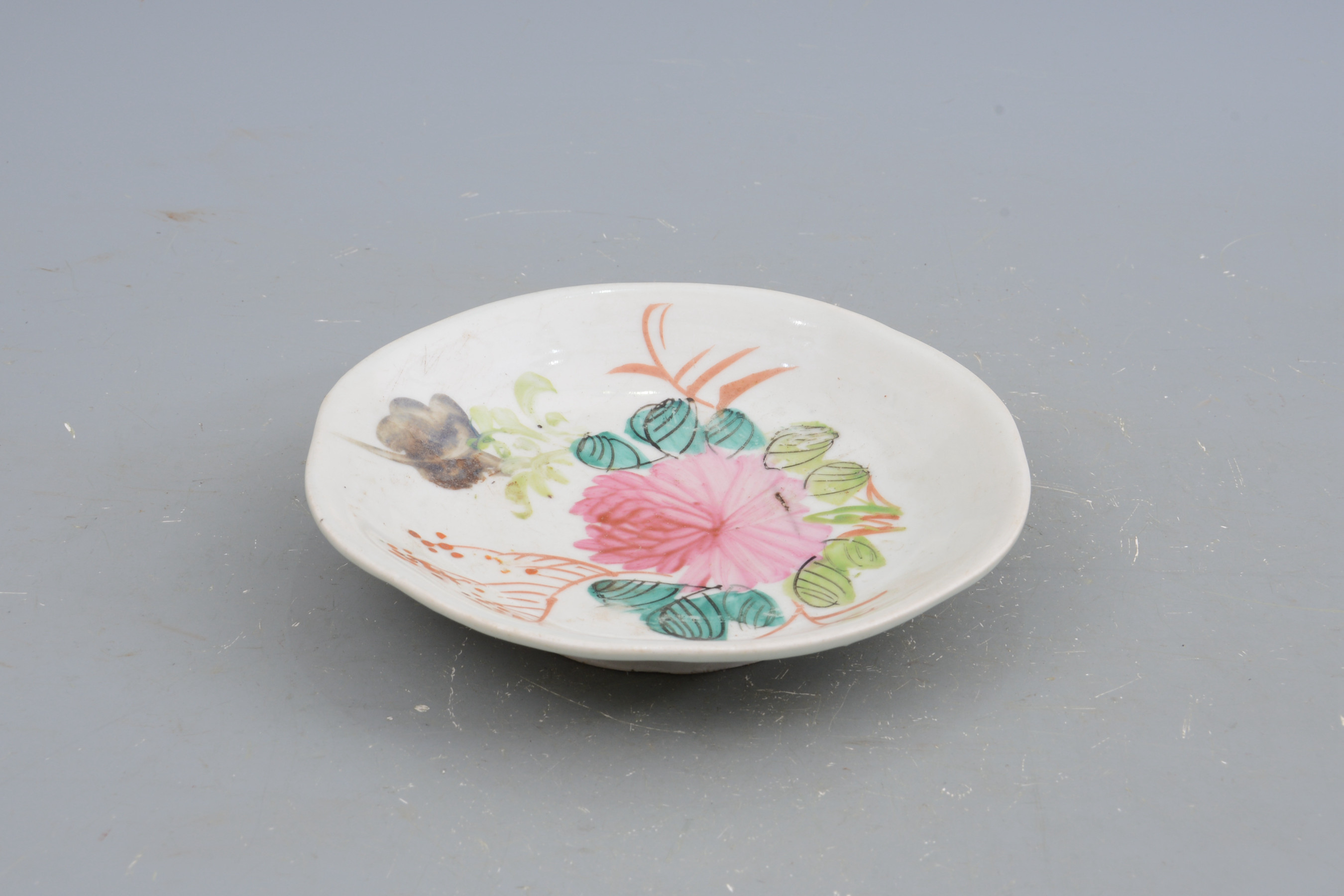 民國淺絳彩花卉紋瓷碟