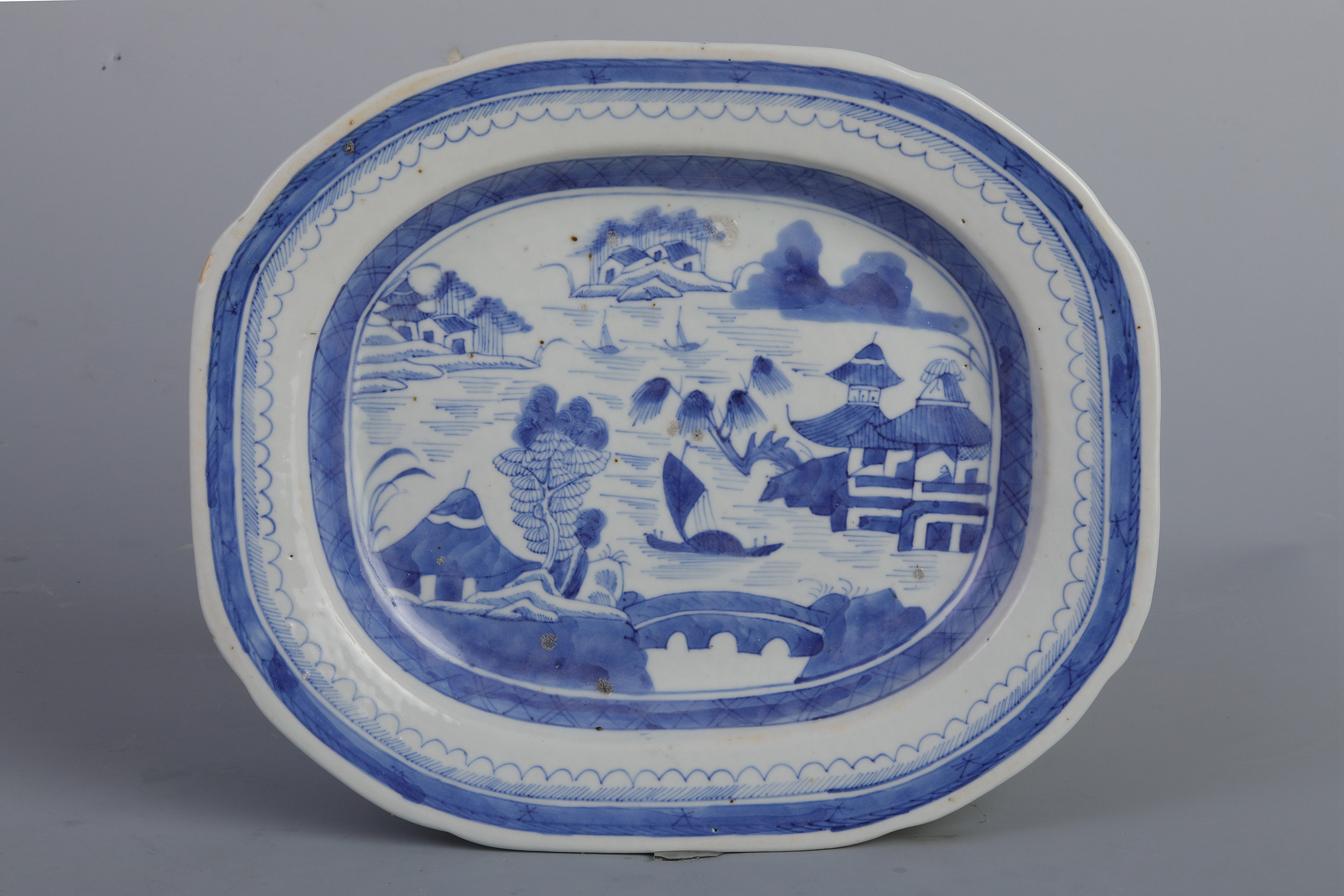 2021-12-31-72青花山水紋八角磁盤1.jpg