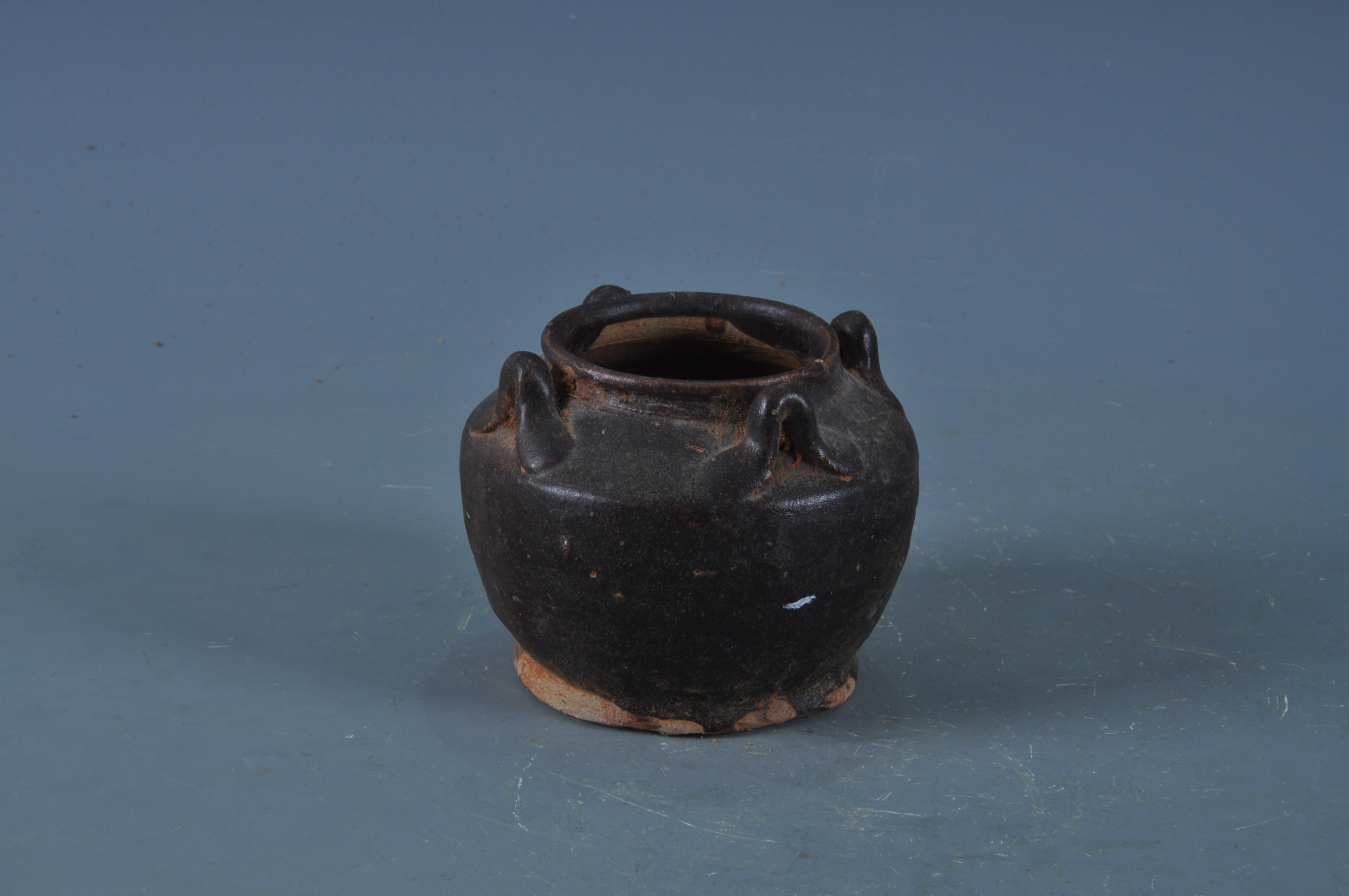 明黑釉四系陶罐