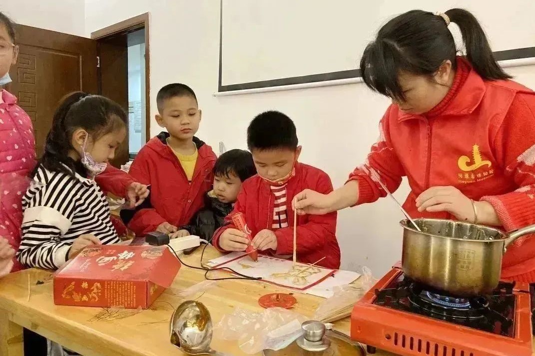 融糖為墨，以勺為筆，非遺糖畫帶你感受甜蜜元宵