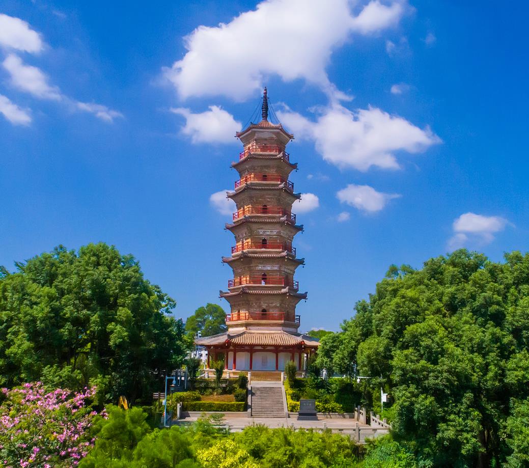 關(guān)于龜峰塔暫停對(duì)外開放的通告